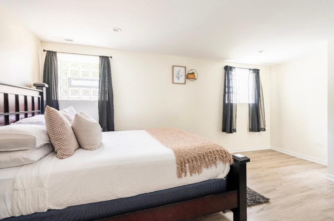 Cozy 2 Brm Apartment Mins Away From United Center Chicago Exteriér fotografie