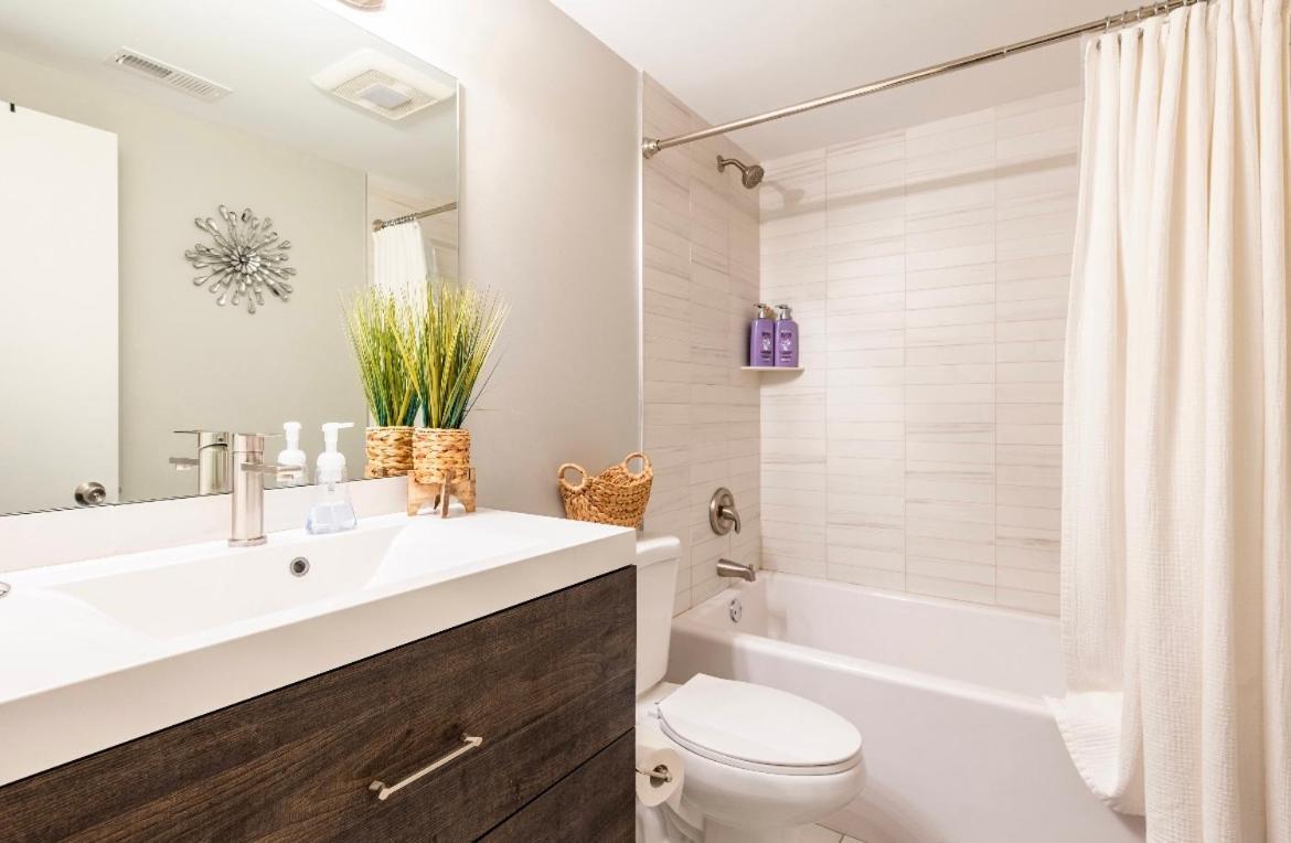 Cozy 2 Brm Apartment Mins Away From United Center Chicago Exteriér fotografie