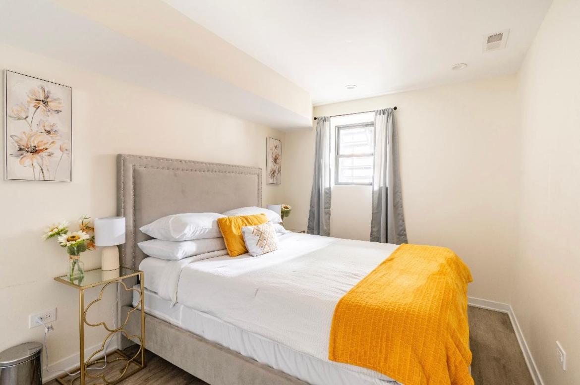 Cozy 2 Brm Apartment Mins Away From United Center Chicago Exteriér fotografie
