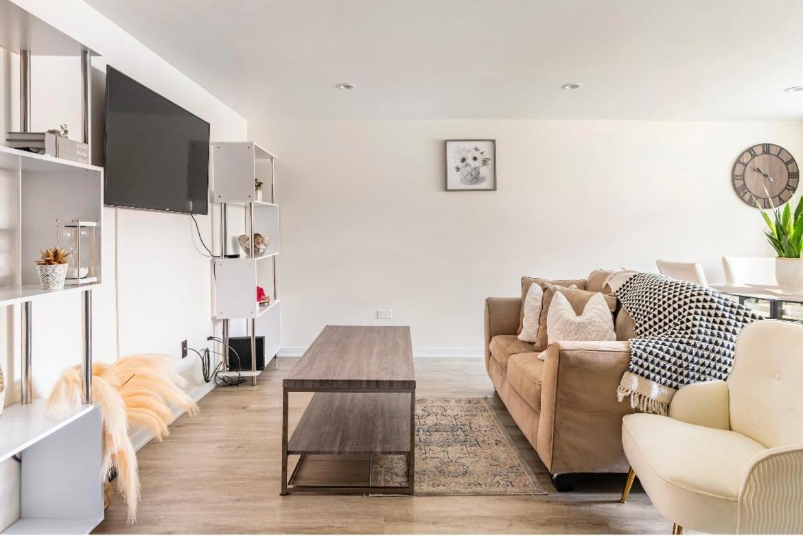 Cozy 2 Brm Apartment Mins Away From United Center Chicago Exteriér fotografie